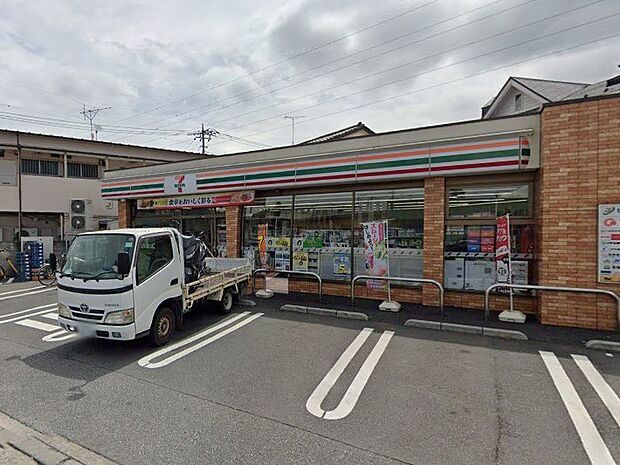 コンビニ 700m セブン-イレブン 松戸三矢小台店