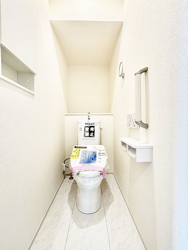 トイレは安心の2箇所!朝のバタバタも一安心です。