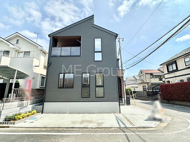 たっぷりの陽光と心地よい風が舞い込む住まい