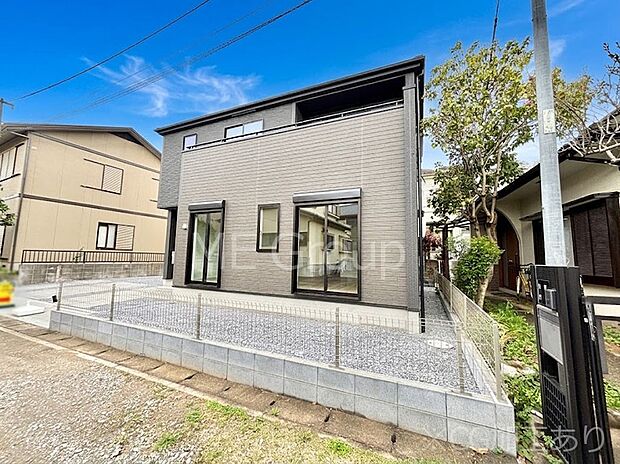 洗練された外観、上質な住空間が広がる室内は永く安心して過ごせる住居です。