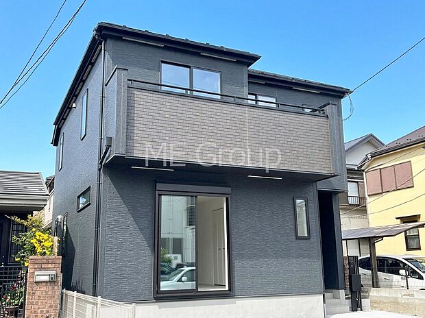 溢れる陽光でご家族の笑顔も輝く