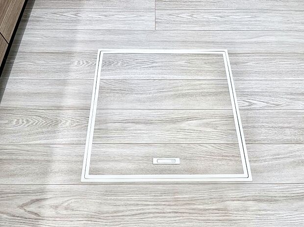 床下収納付き!日用品・非常用品の収納にも大活躍。