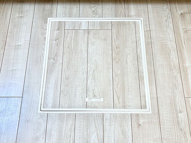 床下収納付き!日用品・非常用品の収納にも大活躍。