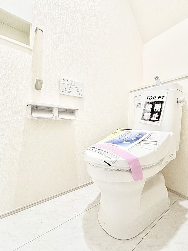 トイレは安心の2箇所!朝のバタバタも一安心です。