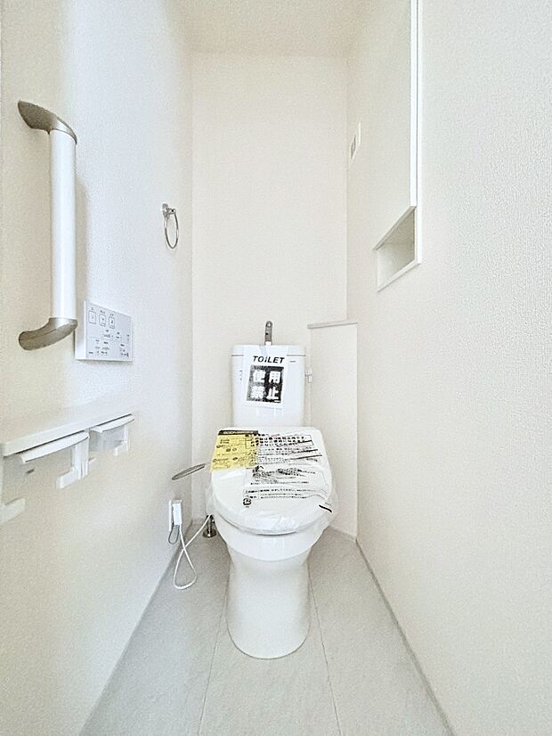 トイレは1階と2階それぞれに配置されていてとても便利です。