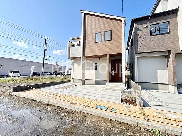 洗練された外観、上質な住空間が広がる室内は永く安心して過ごせる住居です。