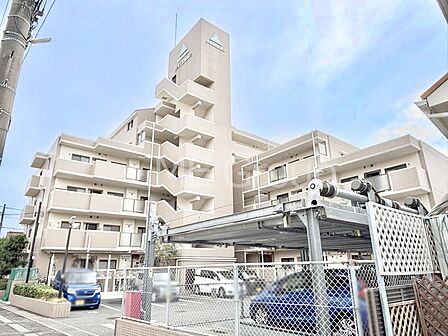 外観 生活に便利な地に伸びやかな家族の生活風景を描く住まい
