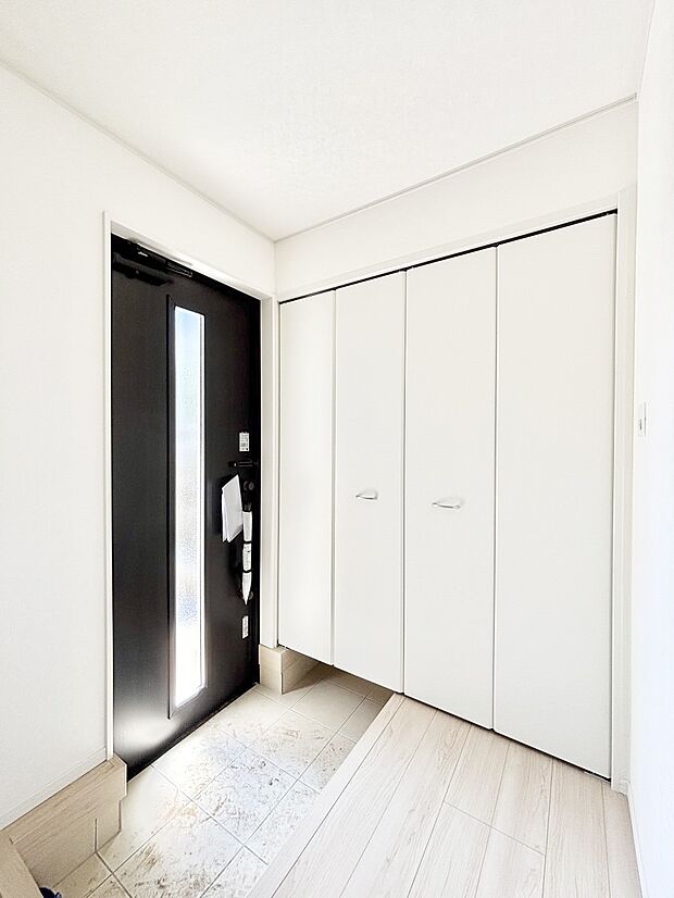 家族の帰宅やお客様をあたたかく迎える玄関