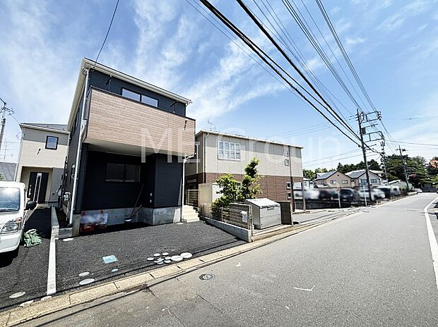 見通しの良さとともに、街並みに開放感を与えてくれます。