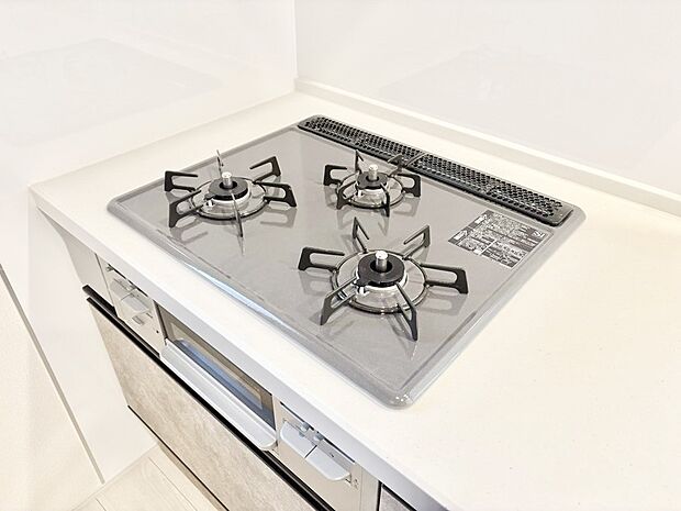 三口ガスコンロでお料理が一気にはかどりそう  