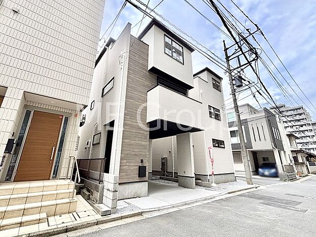 たっぷりの陽光と心地よい風が舞い込む住まい