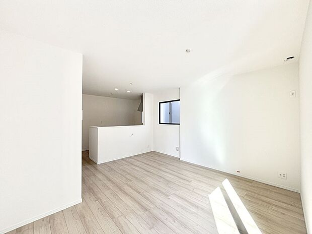 住む方の個性が引き出される、インテリアを考えるのが楽しみなリビングです！ 