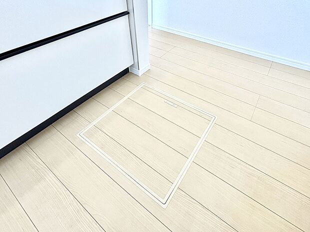 床下収納付き!日用品・非常用品の収納にも大活躍。