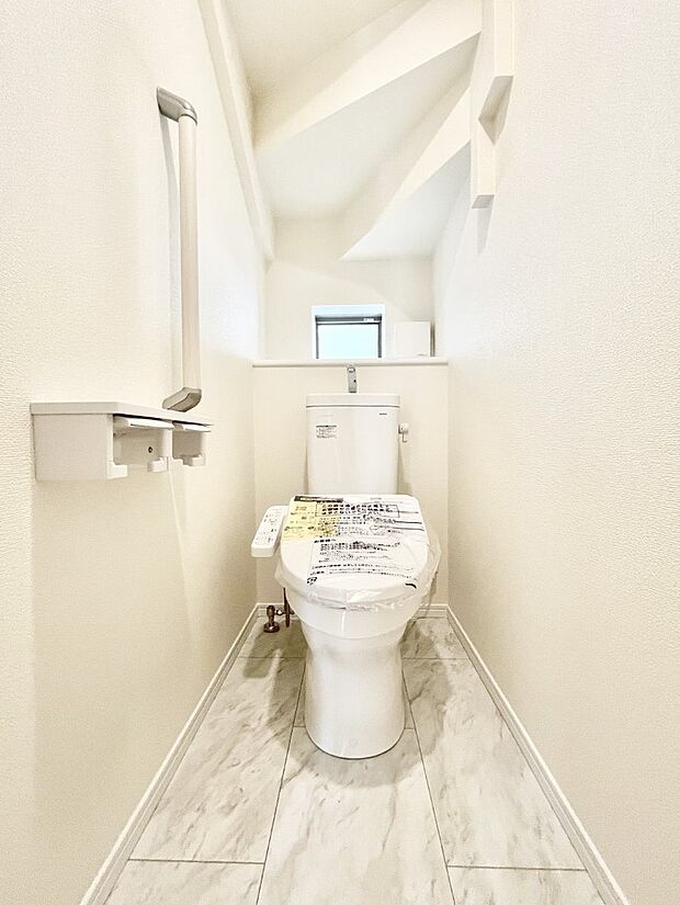 トイレは安心の2箇所!朝のバタバタも一安心です。