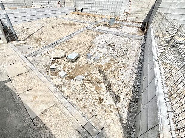 駐車2台可能！急なお客様の駐車に。また、ご家族の自転車スペースとしても大活躍。