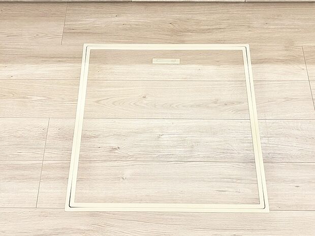 床下収納付き!日用品・非常用品の収納にも大活躍。