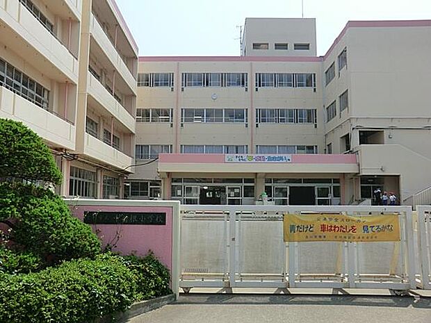 小学校 400m 吉川市立中曽根小学校