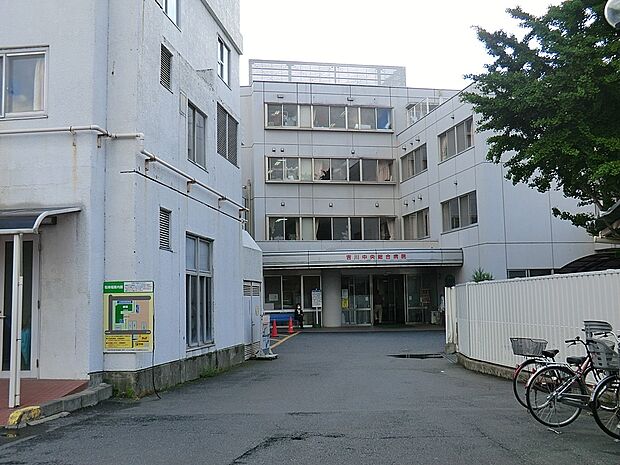 病院 2000m 吉川中央総合病院