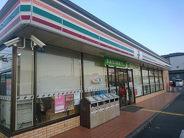 コンビニ 1000m セブン-イレブン 吉川美南5丁目店