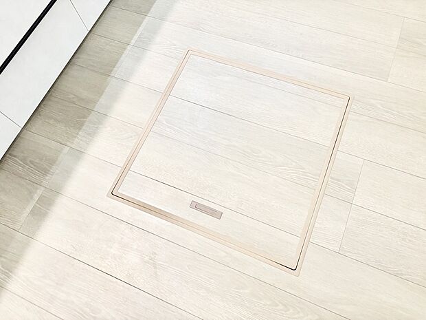 床下収納付き!日用品・非常用品の収納にも大活躍。