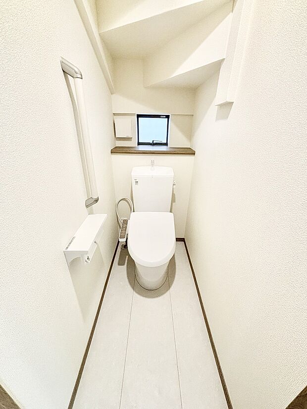 トイレは温水洗浄機能付き
