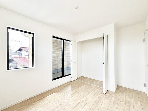 収納が充実しているので居住スペースを広々使えます
