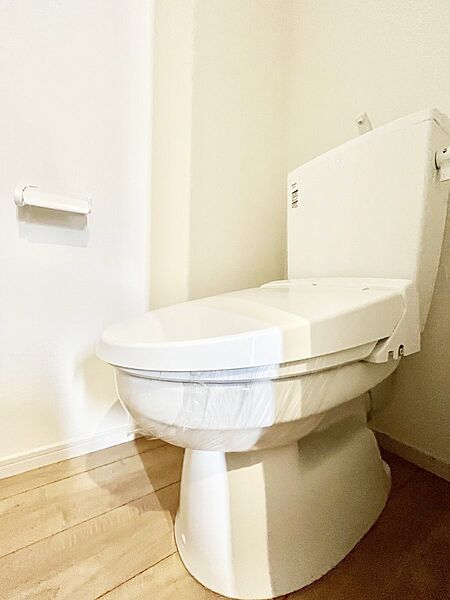 トイレは温水洗浄機能付き