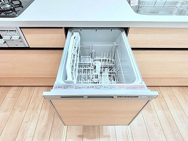 面倒なお片づけは食洗機にお任せ！家事の負担が減って、時間にも気持ちにもゆとりができます。