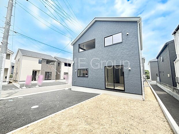 たっぷりの陽光と心地よい風が舞い込む住まい