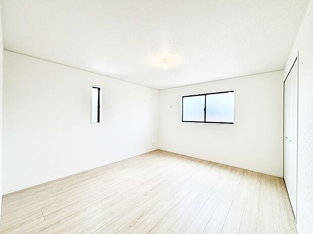 爽やかな日差しがお部屋全体を優しく包み込んでくれます