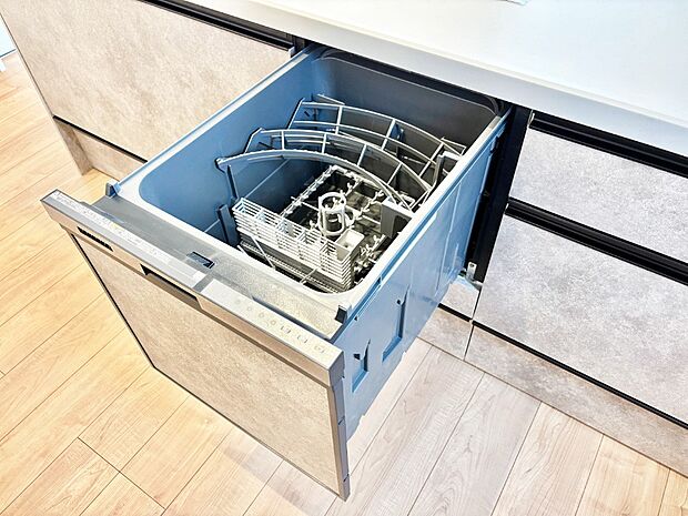 面倒なお片づけは食洗機にお任せ!家事の負担が減って、時間にも気持ちにもゆとりができます。