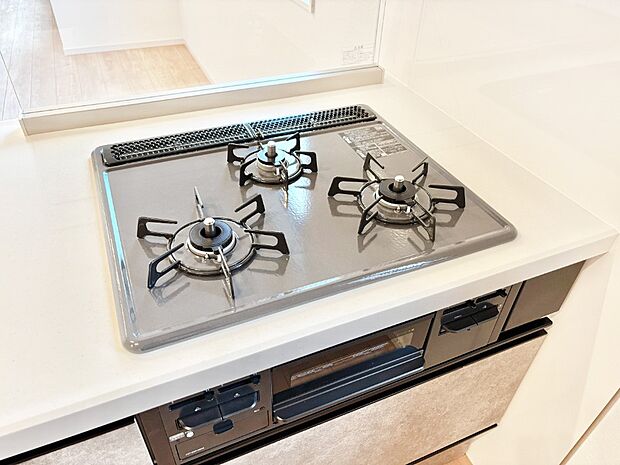 三口ガスコンロでお料理が一気にはかどりそう。
