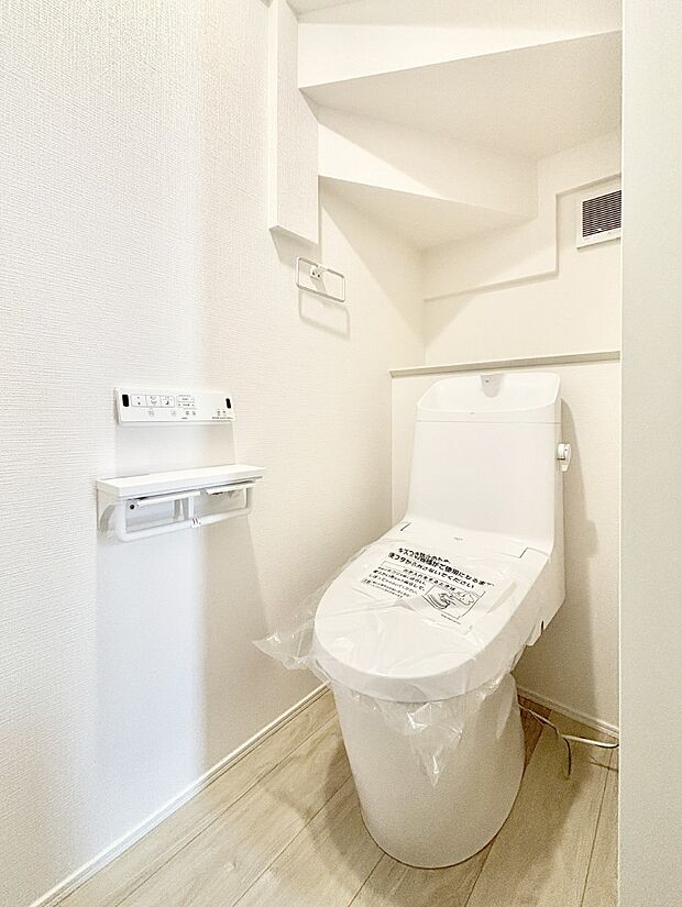 トイレは安心の2箇所！朝のバタバタも一安心です。 