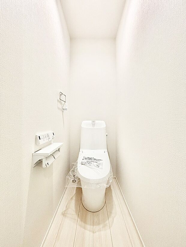 トイレは安心の2箇所!朝のバタバタも一安心です。