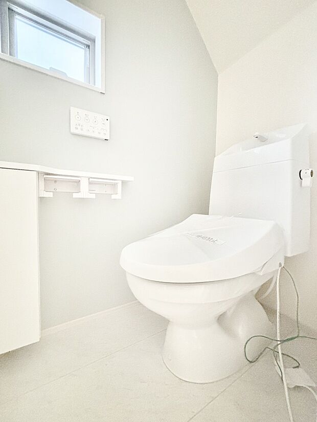 トイレは安心の2箇所!朝のバタバタも一安心です。