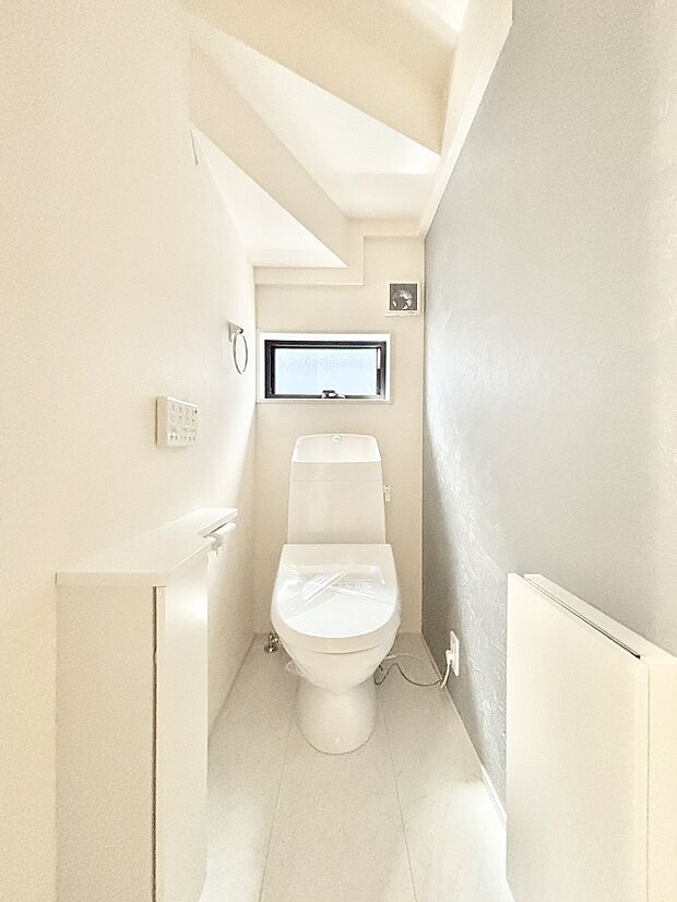 トイレは安心の2箇所！朝のバタバタも一安心です。 