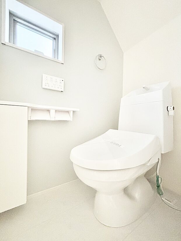 トイレは安心の2箇所!朝のバタバタも一安心です。