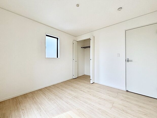 子供部屋にもおすすめな収納スペースたっぷりの居室