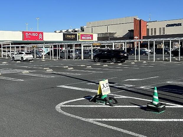 ショッピングセンター 1400m エムズタウン 幸手