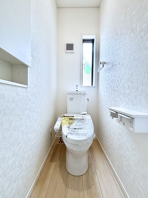 トイレは温水洗浄機能付き