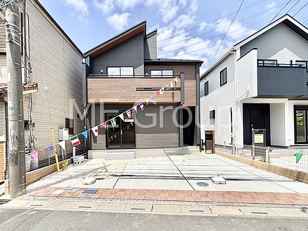 たっぷりの陽光と心地よい風が舞い込む住まい