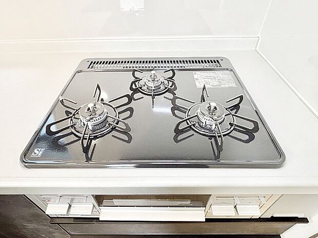 三口ガスコンロでお料理が一気にはかどりそう  