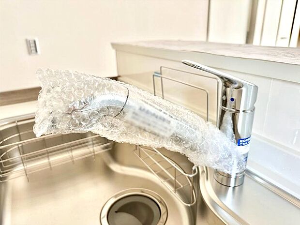 いつでも清潔なおいしいお水を。一つの水栓で水道水と浄水を使い分け。