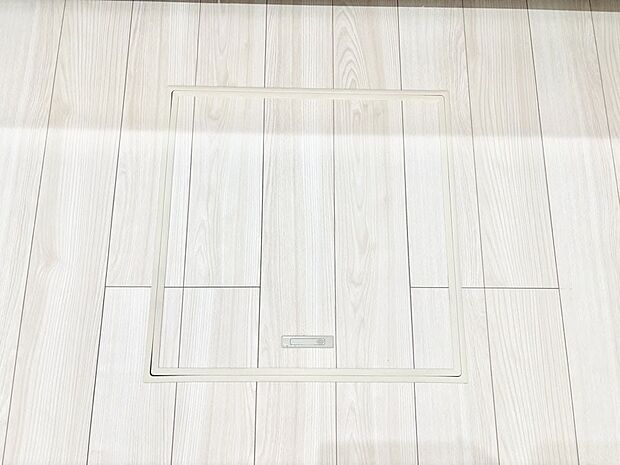 床下収納付き!日用品・非常用品の収納にも大活躍。