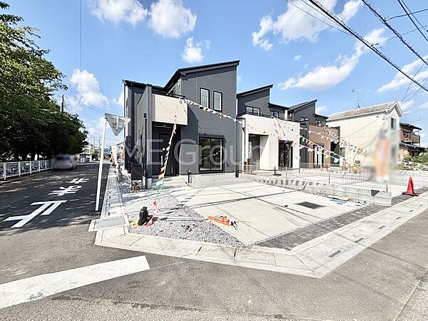 たっぷりの陽光と心地よい風が舞い込む住まい