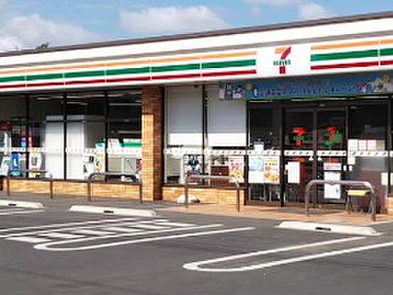 コンビニ 400m セブン-イレブン 上尾小泉店