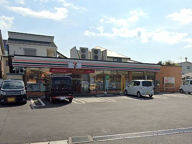 コンビニ 1700m セブン-イレブン 我孫子並木5丁目店