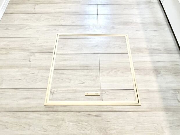 床下収納付き!日用品・非常用品の収納にも大活躍。