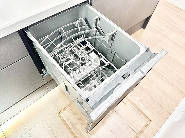 面倒なお片づけは食洗機にお任せ!家事の負担が減って、時間にも気持ちにもゆとりができます。