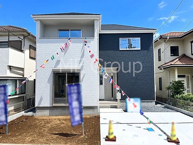 開放感溢れる広々リビングで家族団らんが楽しめるマイホーム!
